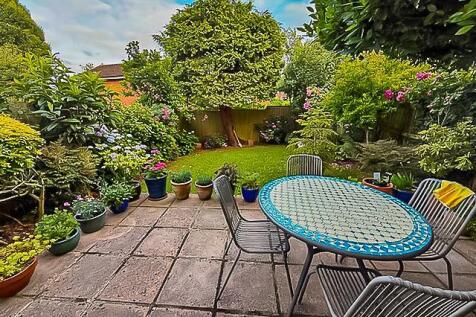 13 Garden-4.jpg