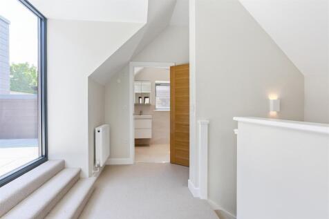 1469541018 - Campbell House, High Steet, KT1711.jp