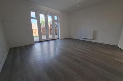 Dragonfly Way, Northampton