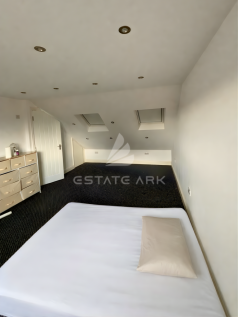 Flat First Floor, Cowley Road, Cranbrook, Ilford, Redbridge photo 3