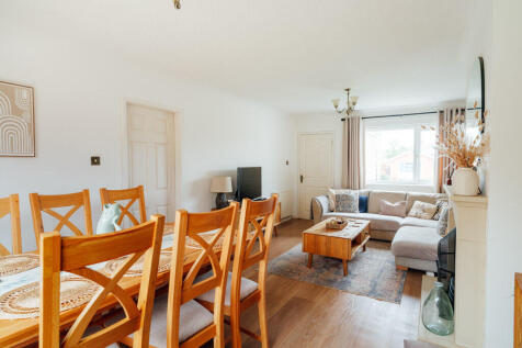 Living / Dining Room