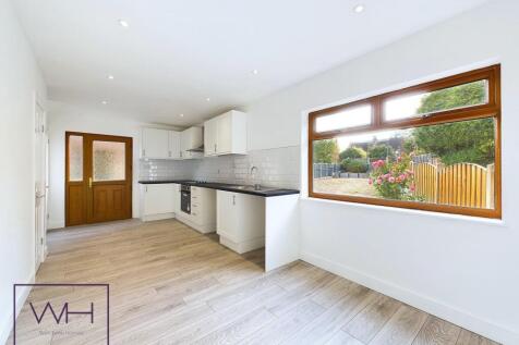 Riverdale Road , Scawthorpe , Doncaster photo 3