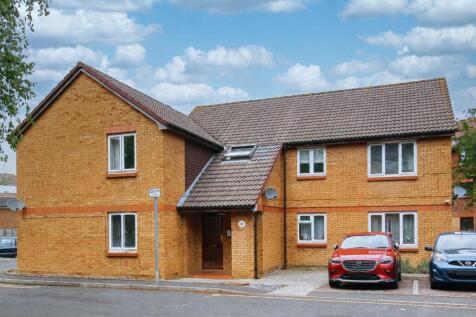 Front 1_kipling_drive_image11_20047_4 (1).jpg