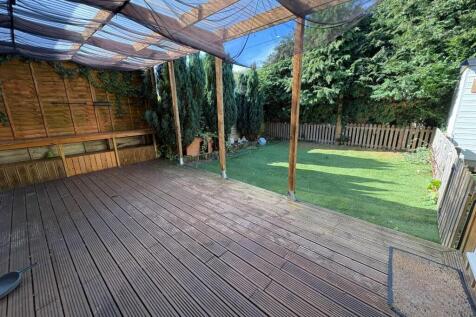 Covered Decking.JPEG