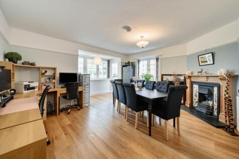 1368901-20-68f75f...