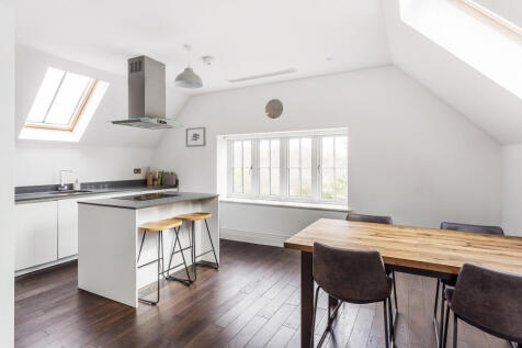 Kitchen 1.jpg