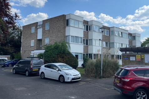 24 Winston Close, Romford, Essex, RM7 8LL