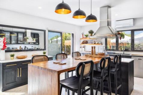 Almancil 6 Bed Villa For Sale Algarve (35)