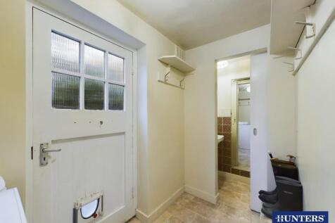Rear Hall/Cloakroom