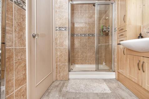 En Suite Shower Room