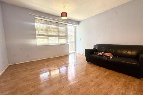 Gunner Lane, SE18 photo 2