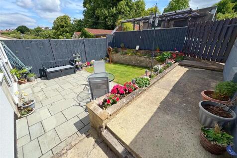 Garden and views .jpg