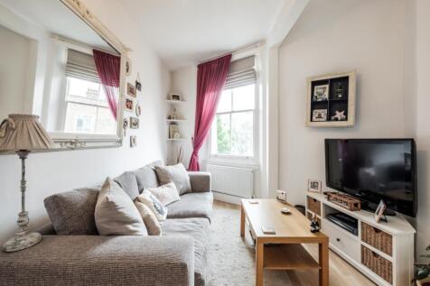1-bed flat on King Henrys Walk London N1, £2,300/mo