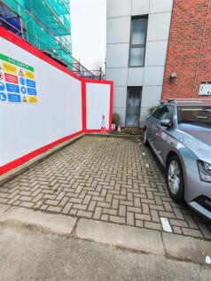 Parking Bay 28