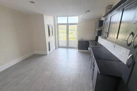 Manchester Road, Mossley, OL5 photo 5