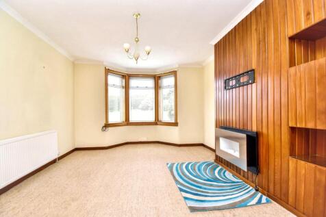 Lounge/Dining Angle 1