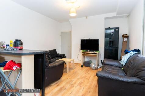 6 Bedroom House, Langdale Road, Liverpool photo 3