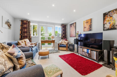 4 Bedroom Terraced House for Sale