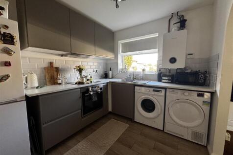 Chicory Drive, Rugby photo 4