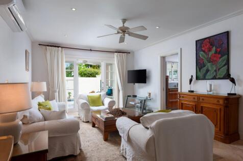 Mullins_Bay_18_Turtles_Reach_Living_Area.jpg