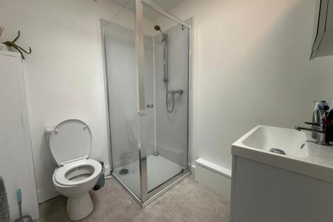 33 Fishponds Rd_Bathroom_3