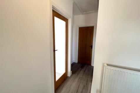 Derwen Close, Litchard, Bridgend,  CF31 1QP photo 4