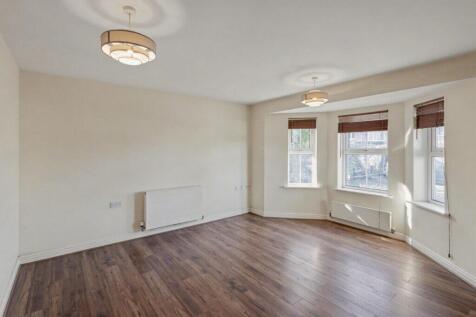 Old School Gardens - Living Room