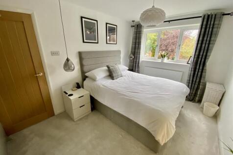 Bramleys Estate Agents - Fernhurst Road - Mirfield