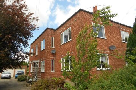 2-bed flat on The Avenue, Yeovil, £975/mo