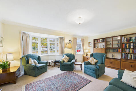 CAM01354G0-PR0607-STILL015