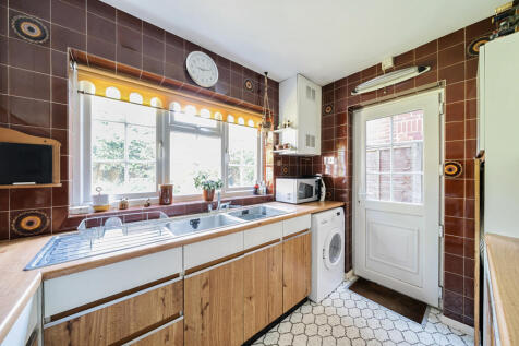 23-68230dbc70f49-...