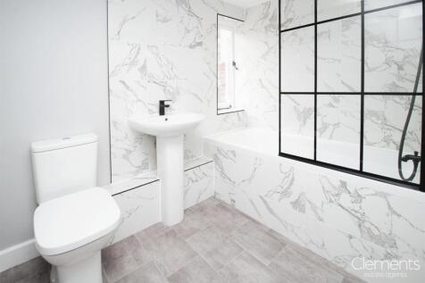 f2f3015f-BATHROOM.JPG