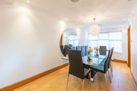 5, Tilekiln Close, Waltham Cross, Herts, EN7 5RE-2