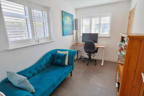 Home Office / Playroom