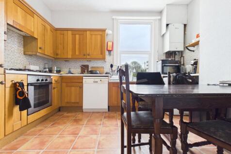 Kitchen Flat To Rent