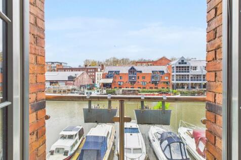 Balcony (blue sky).jpg