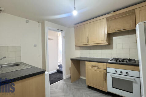 Bellhouse Road, Sheffield photo 4