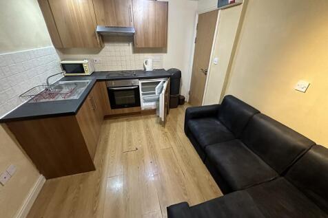 Two bed Flat available