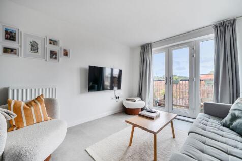 Kitchen, Lounge, Dining Room