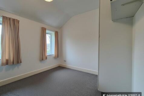 4 Bedrooms