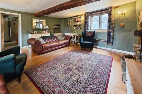 pbox-living_room-343648.jpg