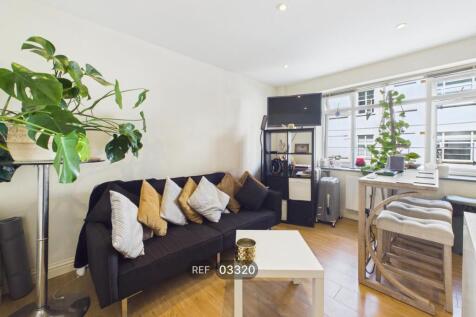 Kitchen/Living area