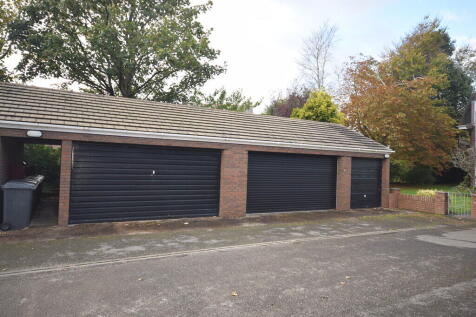 GARAGES 