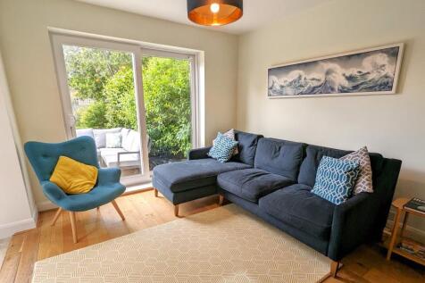 West Byfleet, Surrey, KT14 photo 4