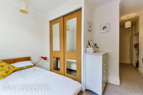 Handforth Road, Oval, London photo 4