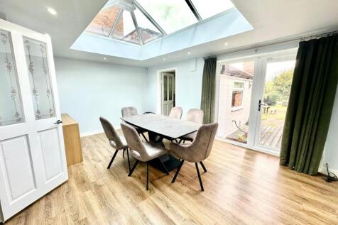263 Tamworth Road.jpg