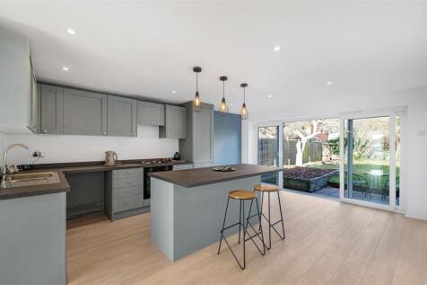 Kitchen / Breakfast Room