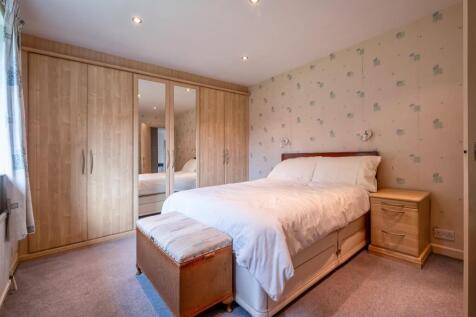 6 Willowdene Gardens (9 of 23).jpg