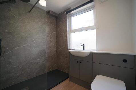 2, Princes Road, Bangor photo 4