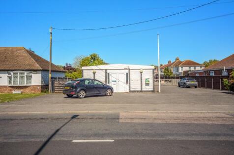 114 Queenborough Road, Minster-on-Sea, Sheppey ME12 3DA